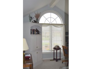 Property photo 61 - IMMACULATE 2 Bedroom, 2 Bath Home Real Estate & Quality Furniture, Household, Antiques & Collectibles - Personal Property Auction